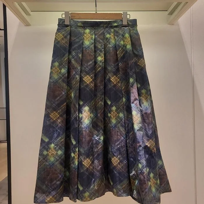 Ele High Waist Pleated Skirt Commute Sle A-Line Midi Skirt Slimming Print Zipper Closure Korean Version Summer 2025
Ele High Waist Pleated Skirt Commute Sle A-Line Midi Skirt Slimming Print Zipper Closure Korean Version Summer 2025