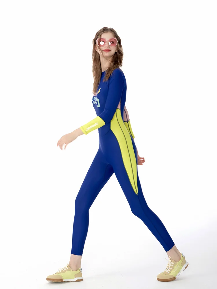 Новый женский гидрокостюм 2026 года с длинными рукавами, профессиональный костюм для защиты от медуз, для снорклинга и серфинга, купальник для Бали, маска для лица, бренд
Новый женский гидрокостюм 2026 года с длинными рукавами, профессиональный костюм для защиты от медуз, для снорклинга и серфинга, купальник для Бали, маска для лица, бренд