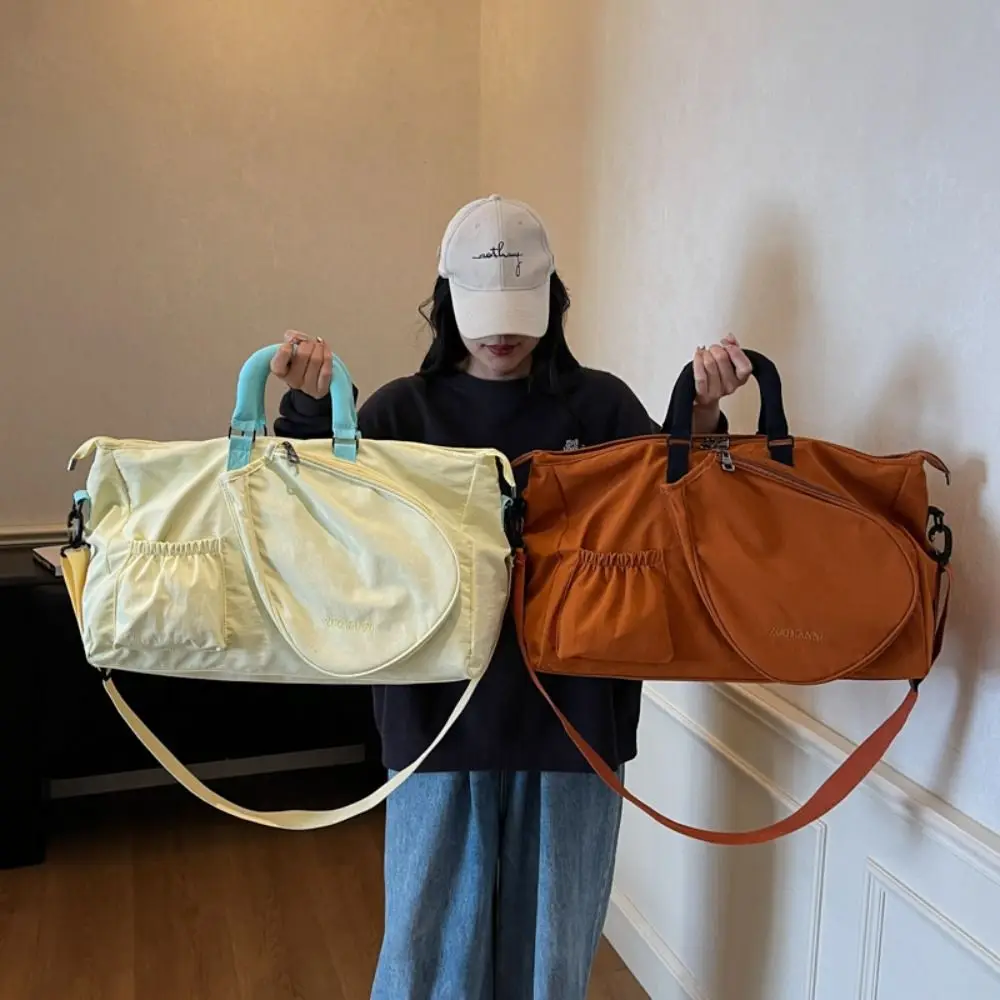 Профессиональная большая вместительная сумка для ракеток для бадминтона, многофункциональная спортивная сумка с отделением для сухого и влажного воздуха, прочная дорожная сумка-тоут
Профессиональная большая вместительная сумка для ракеток для бадминтона, многофункциональная спортивная сумка с отделением для сухого и влажного воздуха, прочная дорожная сумка-тоут