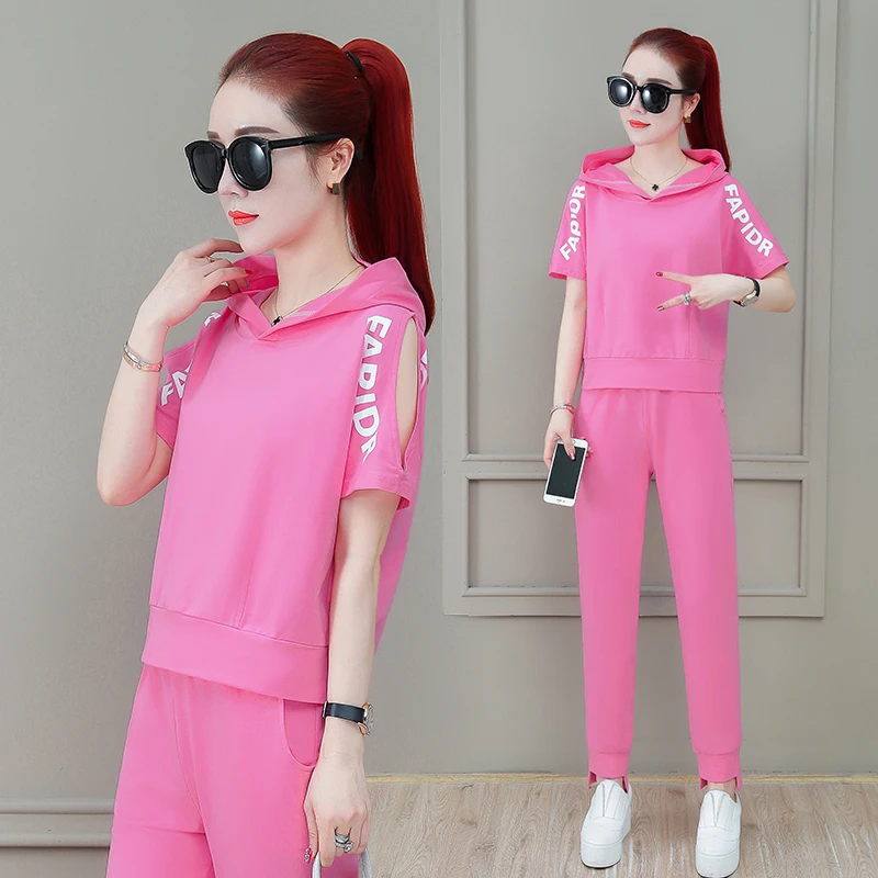 Women Fashion Loose Sportswear Suit Summer Hooded Short-sleeved T-shirt Trousers Two-piece Set
Women Fashion Loose Sportswear Suit Summer Hooded Short-sleeved T-shirt Trousers Two-piece Set