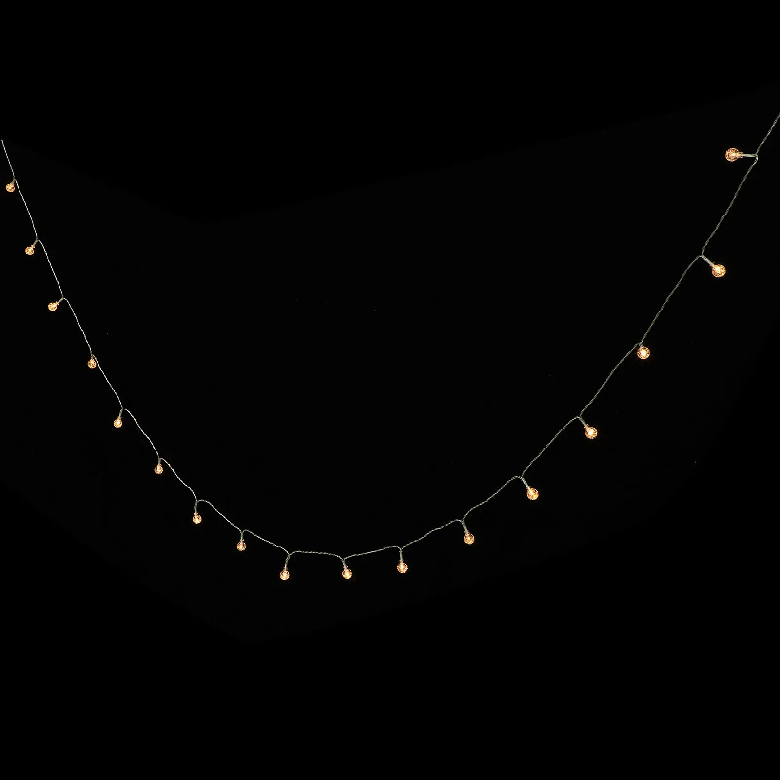 Fairy Light LED String Lights Bedroom Wedding Party Decorative Lighting for Romantic Backdrop Indoor Outdoor Garden Patio
Fairy Light LED String Lights Bedroom Wedding Party Decorative Lighting for Romantic Backdrop Indoor Outdoor Garden Patio