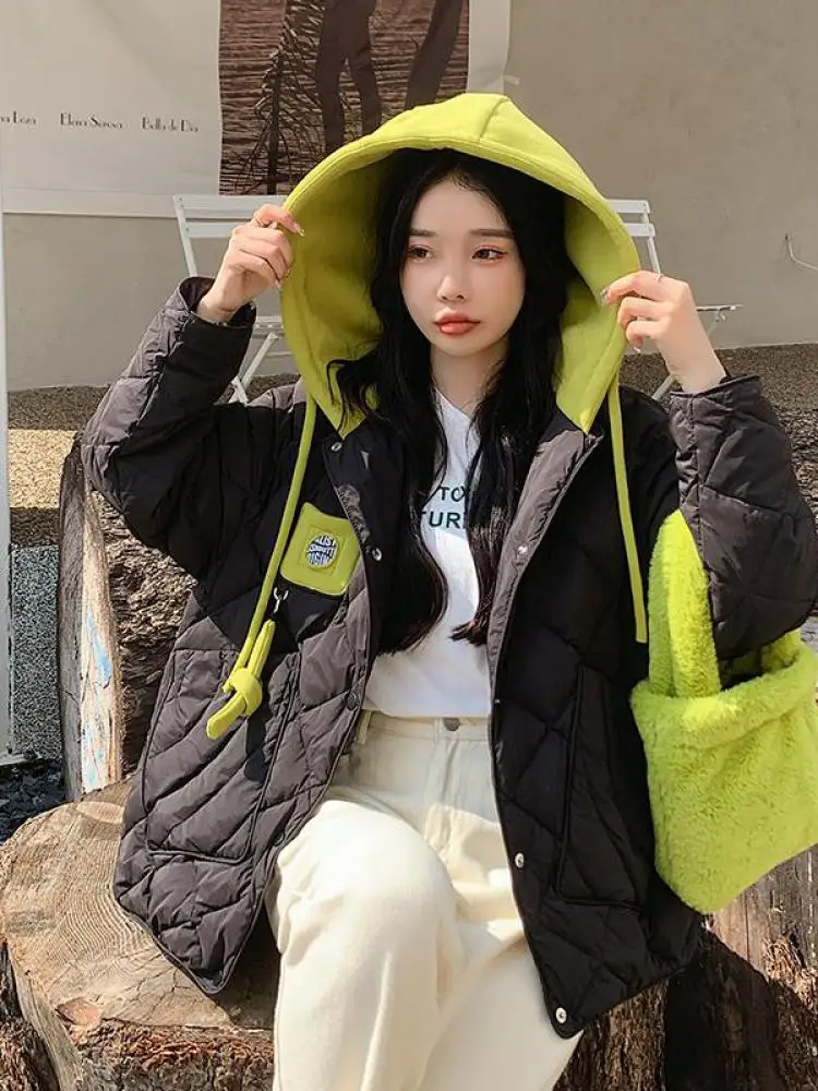 French Fashion Women Patchwork Long Sleeve Hooded Jacket Winter Retro Single Breasted Short Down Cotton Coat Trendy Streetwear
French Fashion Women Patchwork Long Sleeve Hooded Jacket Winter Retro Single Breasted Short Down Cotton Coat Trendy Streetwear