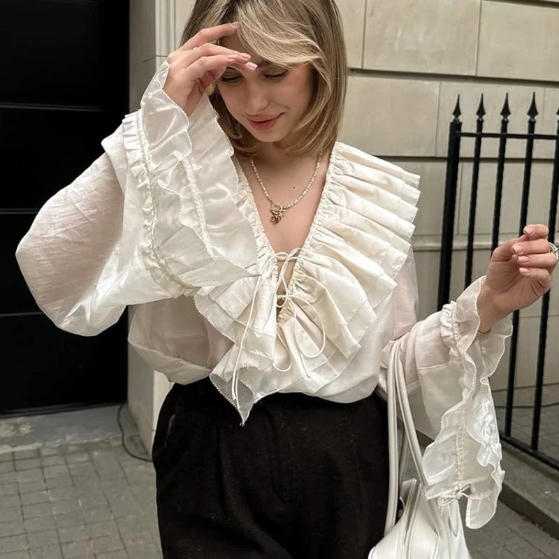 Autumn New V-Neck Tie Tie Stacked Ruffle Shirt Women's Design Sense Temperament Casual 2025 Cross Commuting
Autumn New V-Neck Tie Tie Stacked Ruffle Shirt Women's Design Sense Temperament Casual 2025 Cross Commuting