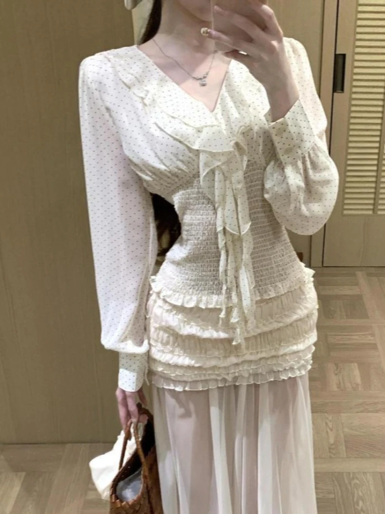 New Sweet Elegant Vintage 2 Piece Set Women Chic Irregular Polka Dot V Neck Tops + Long Skirt Japanese Casual High Street Outfit
New Sweet Elegant Vintage 2 Piece Set Women Chic Irregular Polka Dot V Neck Tops + Long Skirt Japanese Casual High Street Outfit
