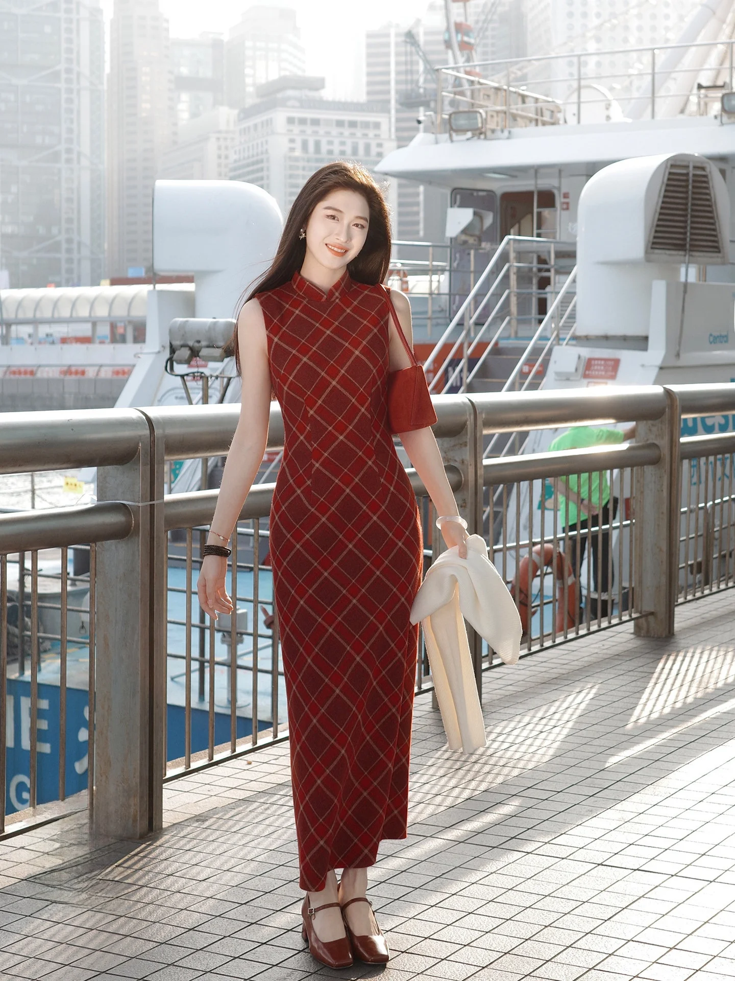 Lingshan Zhihe Red Plaid Chinese Style Reformed Sleeveless Dress for Women Daily Office Retro Long Qipao Dress
Lingshan Zhihe Red Plaid Chinese Style Reformed Sleeveless Dress for Women Daily Office Retro Long Qipao Dress