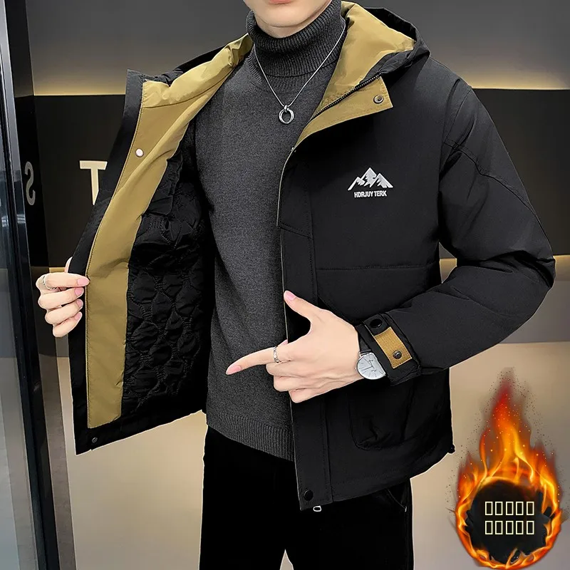 Winter Thiened Cotton Jaet Men's Casual Hooded Zipper Closure Warm Polyester Fiber Long Sve Coat for Daily Wear
Winter Thiened Cotton Jaet Men's Casual Hooded Zipper Closure Warm Polyester Fiber Long Sve Coat for Daily Wear