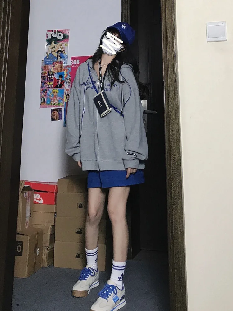 Korean Fashion Letter Gray Hoodie Women Harajuku Streetwear Kpop Oversize Basic Zipper Sweatshirts Female Preppy Style
Korean Fashion Letter Gray Hoodie Women Harajuku Streetwear Kpop Oversize Basic Zipper Sweatshirts Female Preppy Style