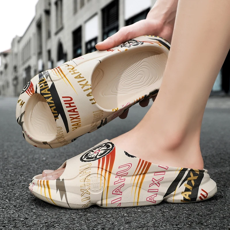 Fashion slippers men 2024 new summer wear sports thick soles step on poo feeling indoor non-slip beach flip-flops
Fashion slippers men 2024 new summer wear sports thick soles step on poo feeling indoor non-slip beach flip-flops