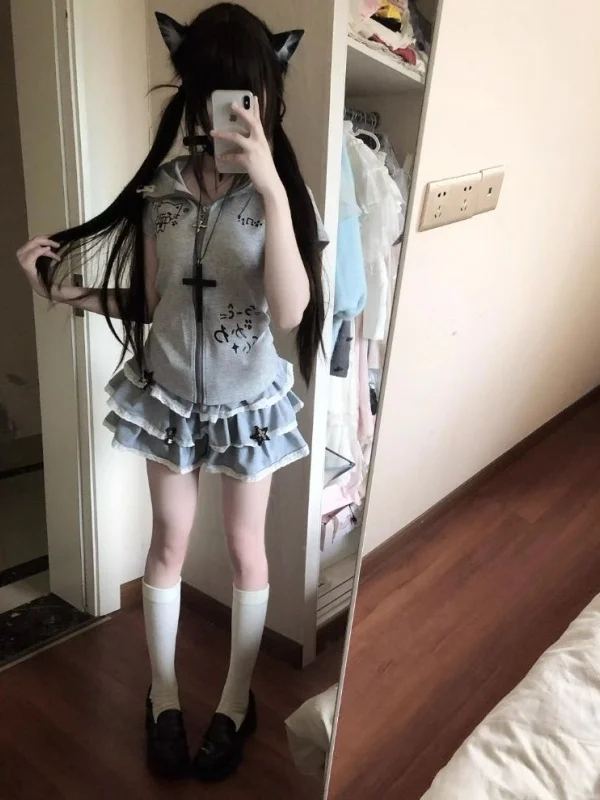 Cute Sweet Sister Summer Short Sleeve Slim Fit Two Piece Set High Waist Cake Skirt Zipper Closure Fashionable Student Uniform
Cute Sweet Sister Summer Short Sleeve Slim Fit Two Piece Set High Waist Cake Skirt Zipper Closure Fashionable Student Uniform