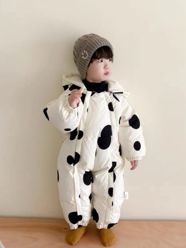 Утепленный зимний комбинезон для малышей в корейском стиле, модный костюм для мальчиков и девочек
Утепленный зимний комбинезон для малышей в корейском стиле, модный костюм для мальчиков и девочек