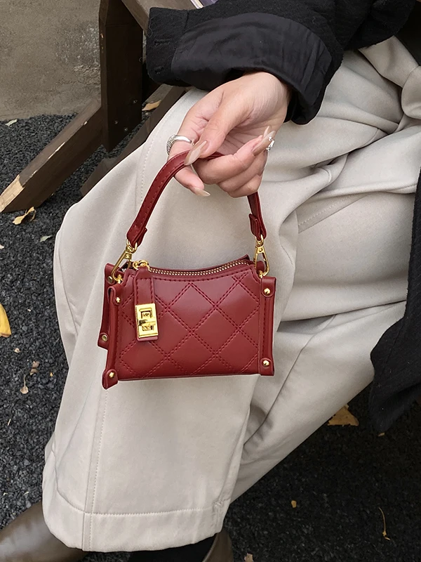 Korean Style Bucket Handbag Women's Fashionable Lipstick Crossbody Bag Car Key Pouch Casual Single Shoulder Bag
Korean Style Bucket Handbag Women's Fashionable Lipstick Crossbody Bag Car Key Pouch Casual Single Shoulder Bag