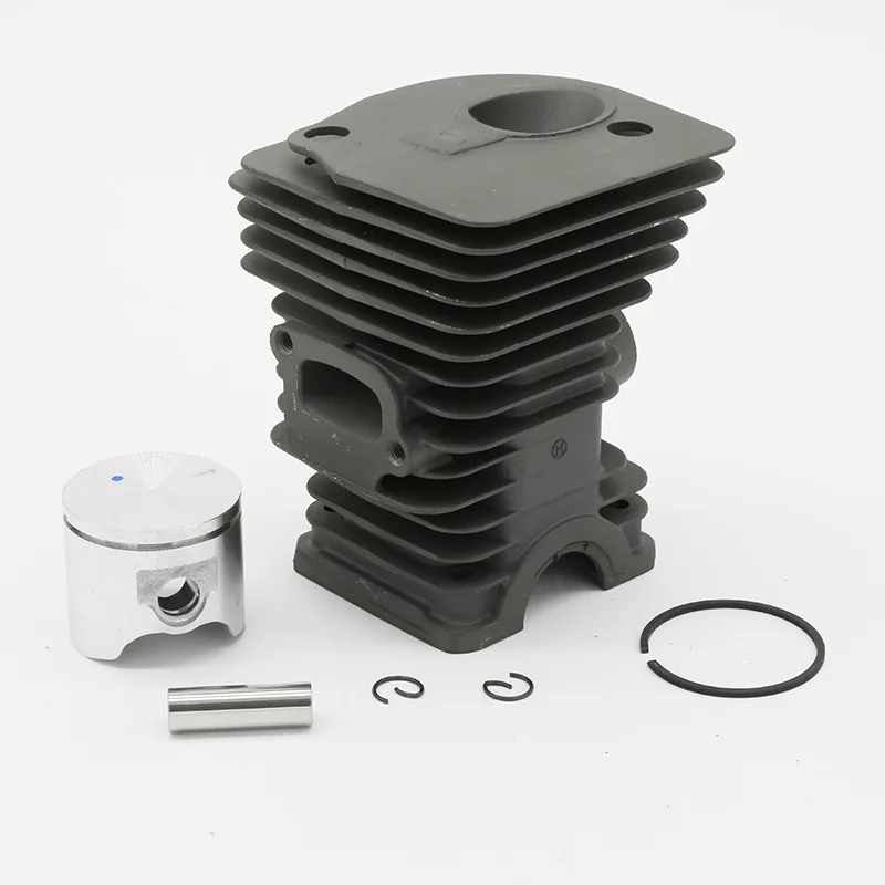 Комплект цилиндра и поршня 40 мм для бензопилы Husqvarna 340 345, артикулы 503870274, 503870276
Комплект цилиндра и поршня 40 мм для бензопилы Husqvarna 340 345, артикулы 503870274, 503870276