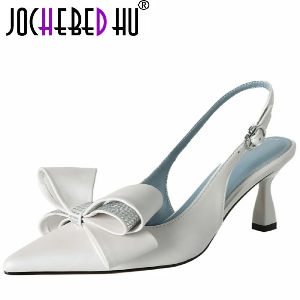 【JOCHEBED HU】Handmade Genuine Leather Pointed Toe Sandals Lady Summer Bow Back Empty High Heels Fairy Versatile Shallow 34-40
【JOCHEBED HU】Handmade Genuine Leather Pointed Toe Sandals Lady Summer Bow Back Empty High Heels Fairy Versatile Shallow 34-40