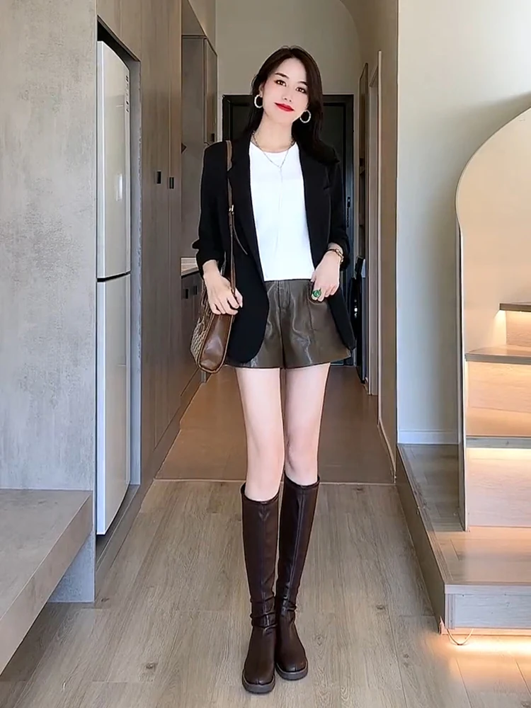 Женский повседневный свободный пиджак-костюм, весна 2026, корейская версия, высокое качество, профессиональный стиль, с пуговицами
Женский повседневный свободный пиджак-костюм, весна 2026, корейская версия, высокое качество, профессиональный стиль, с пуговицами