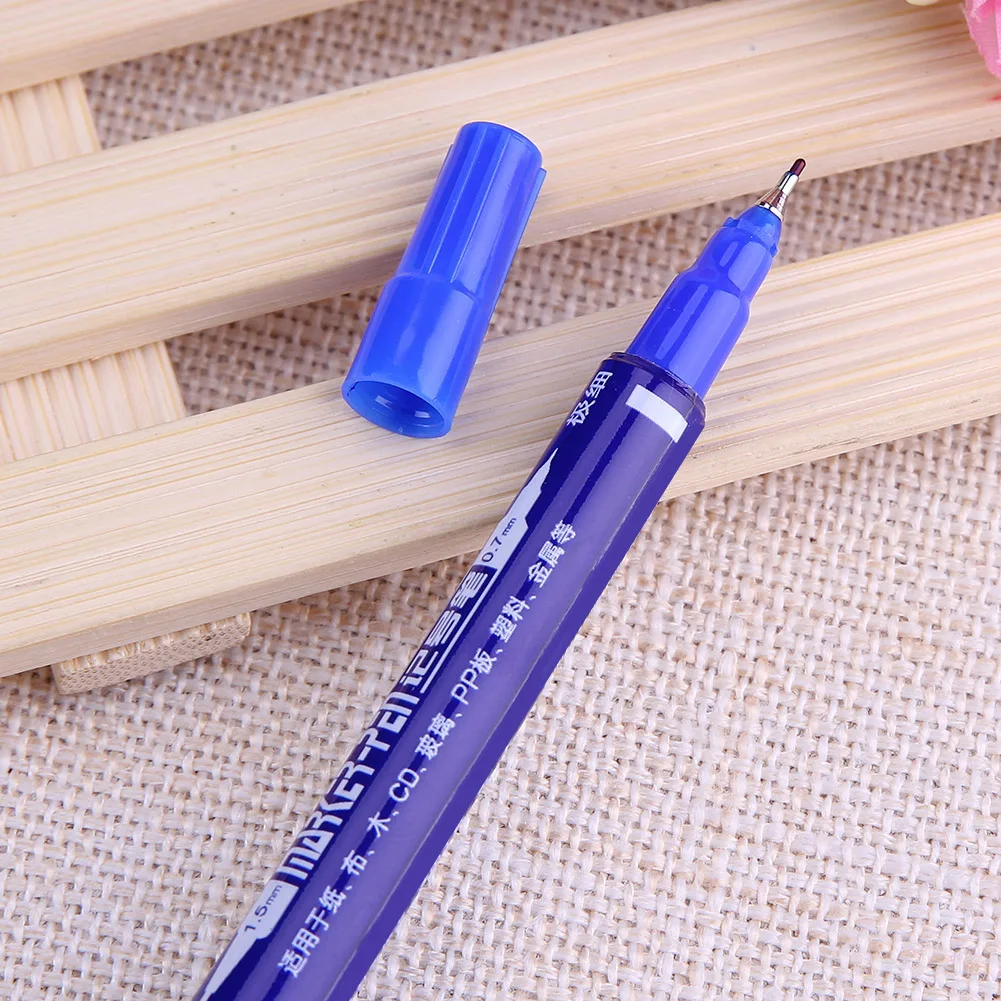 Double Headed Oil-Based Marker Pen Waterproof Oil Marker Pen 0.7mm & 1.5mm Oily Graffiti Pen for Drawing Outlining Labeling
Double Headed Oil-Based Marker Pen Waterproof Oil Marker Pen 0.7mm & 1.5mm Oily Graffiti Pen for Drawing Outlining Labeling