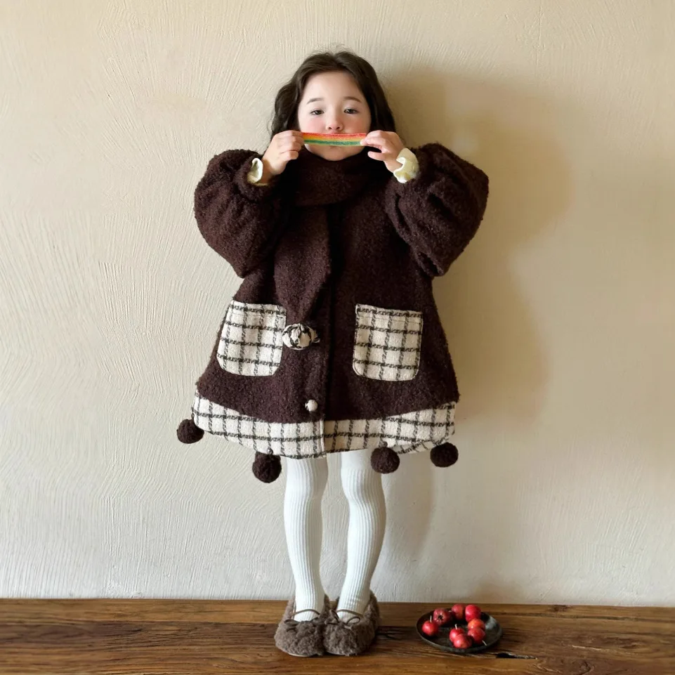 Girls Coat 2024 New Winter Childrens Clothing Baby Girls Cute Plaid Long Thick Warm Hairball Fur Coat Casual Simple Daily
Girls Coat 2024 New Winter Childrens Clothing Baby Girls Cute Plaid Long Thick Warm Hairball Fur Coat Casual Simple Daily