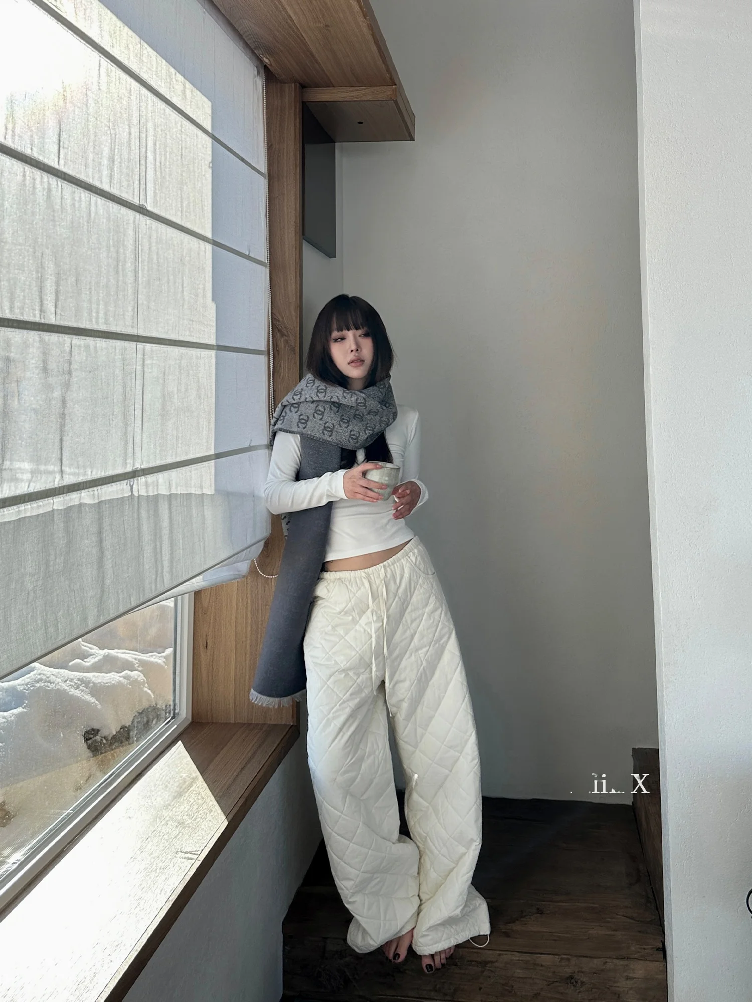 Falin X Thiened Cotton Pants Women's Loose Wide Leg Low Waist Long Trousers Dstring Straight Design Sensation Winter Fas...
Falin X Thiened Cotton Pants Women's Loose Wide Leg Low Waist Long Trousers Dstring Straight Design Sensation Winter Fas...