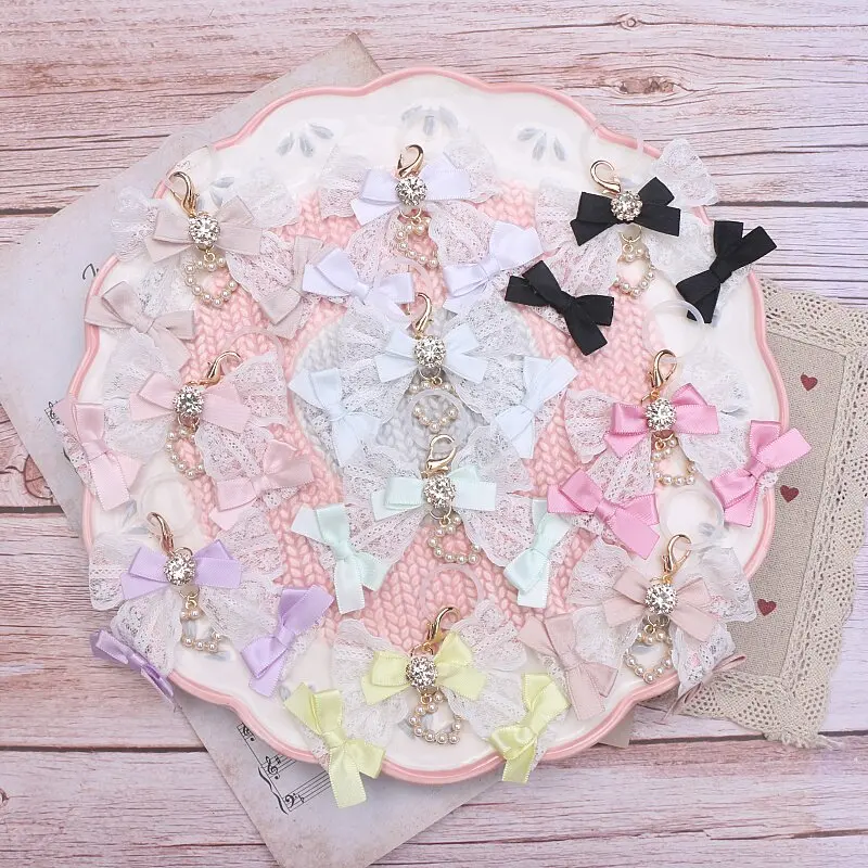Lolita Keychain Charm Lace Bow Pendant for Ita Bag & Phone Strap Handmaade Ribbon Bow Fan Support Accessory
Lolita Keychain Charm Lace Bow Pendant for Ita Bag & Phone Strap Handmaade Ribbon Bow Fan Support Accessory