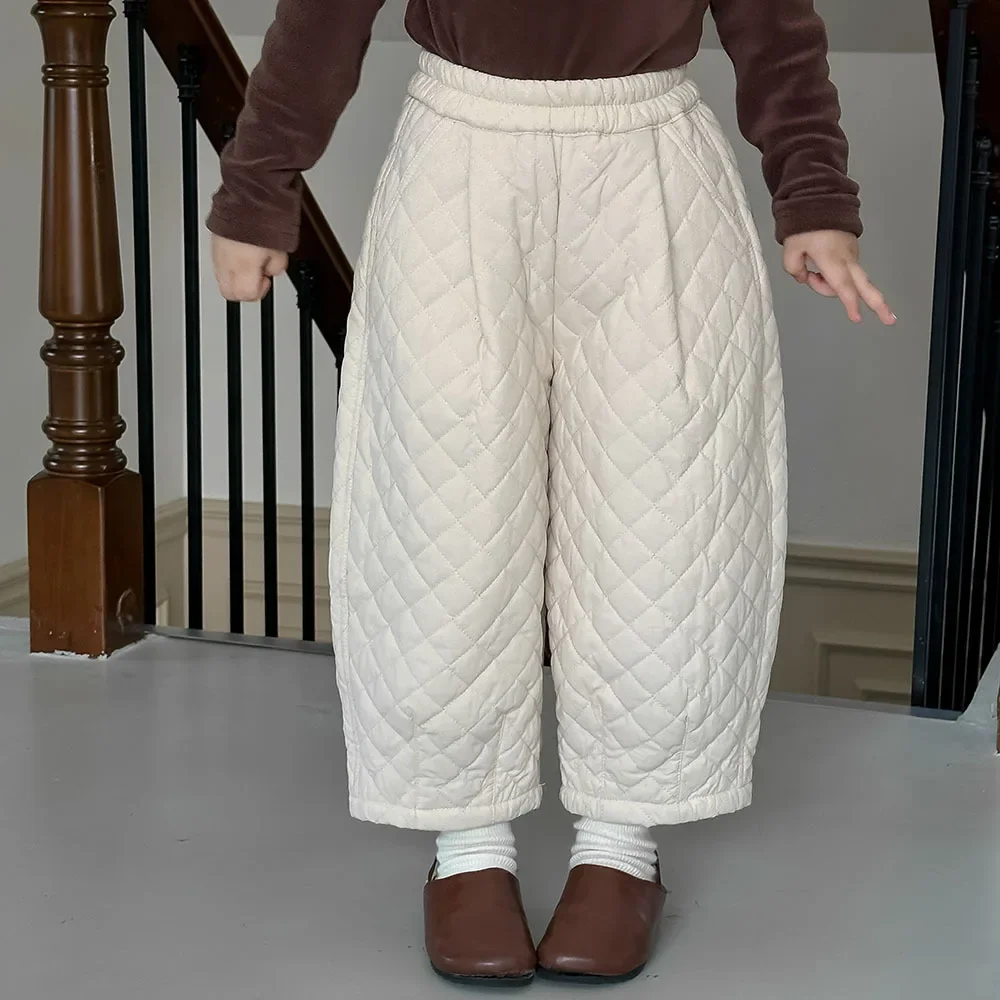Children Clothes Girls 2024 Autumn Winter New Korean Style Quilted Plaid Pants Cotton Boy Thick Solid Color Warm Kids Pants
Children Clothes Girls 2024 Autumn Winter New Korean Style Quilted Plaid Pants Cotton Boy Thick Solid Color Warm Kids Pants