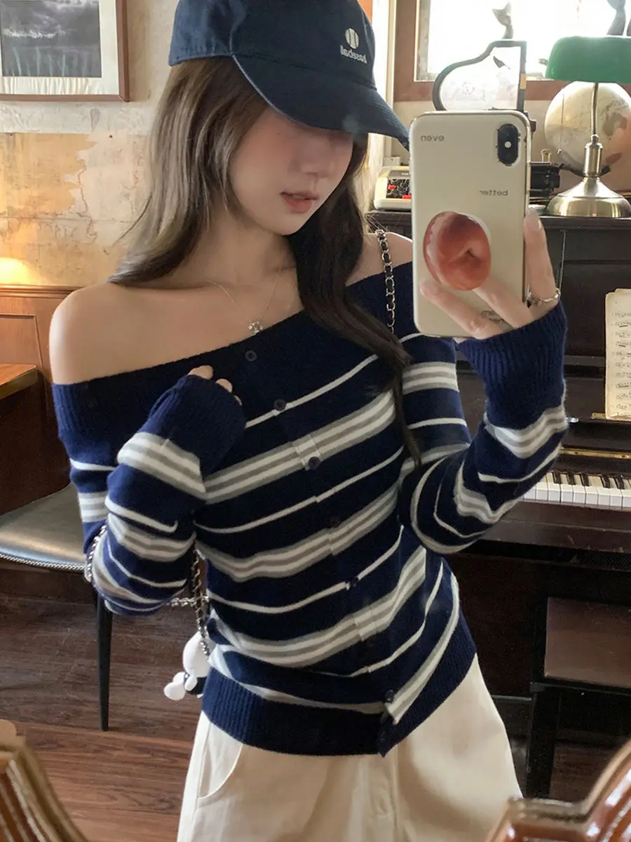 Slim Fit Korean Sle Striped Knitted Open Cardigan Long Sve One oulder Base Layer Top Bright Color Commute Faion Poly...
Slim Fit Korean Sle Striped Knitted Open Cardigan Long Sve One oulder Base Layer Top Bright Color Commute Faion Poly...