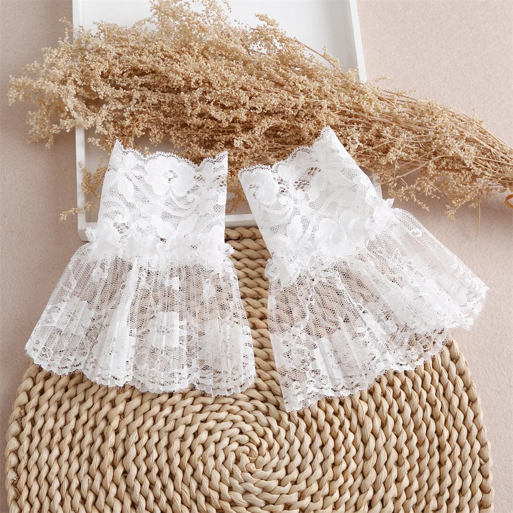 New Fake Sleeves for Women Autumn Winter Sweater Dethachable Cuffs Decorative Lace Floral Embroidery Pleated Wrist
New Fake Sleeves for Women Autumn Winter Sweater Dethachable Cuffs Decorative Lace Floral Embroidery Pleated Wrist