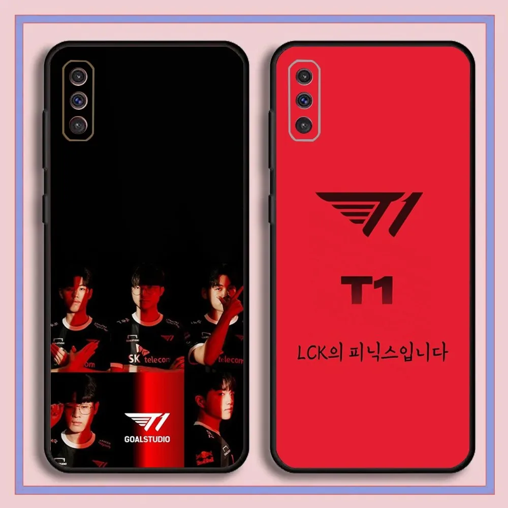 2023 T1 Team L-Lols LPL Faker Phone Case For Samsung Galaxy A13,A21s,A22,A31,A32,A52,A53,A71,A80,A91 Black Cover
2023 T1 Team L-Lols LPL Faker Phone Case For Samsung Galaxy A13,A21s,A22,A31,A32,A52,A53,A71,A80,A91 Black Cover
