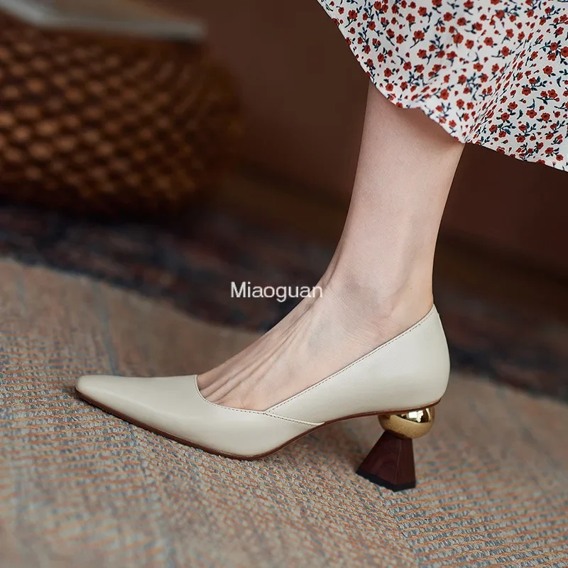 High Heels Pointed Spring Autumn Single Shoes Wedding Shoes Bride Thick Heels Women's Office Work Pumps Leather Sexy Lady Black
High Heels Pointed Spring Autumn Single Shoes Wedding Shoes Bride Thick Heels Women's Office Work Pumps Leather Sexy Lady Black