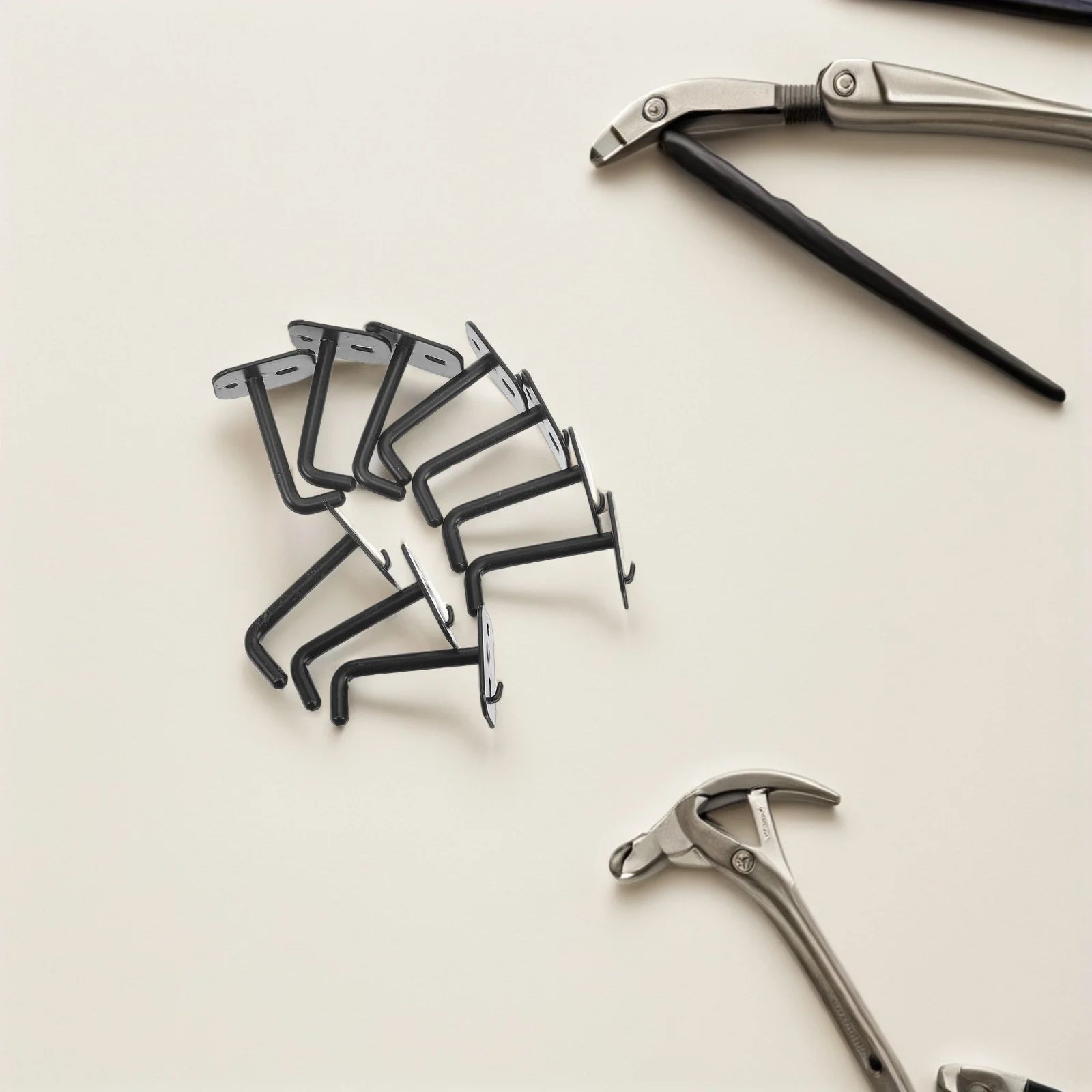 10pcs Black Pegboard Hooks 1/4" J Pegs For Wire Shelving Heavy Duty Metal Shelf Hangers Storage Organizer Utility Hanging Hooks
10pcs Black Pegboard Hooks 1/4" J Pegs For Wire Shelving Heavy Duty Metal Shelf Hangers Storage Organizer Utility Hanging Hooks