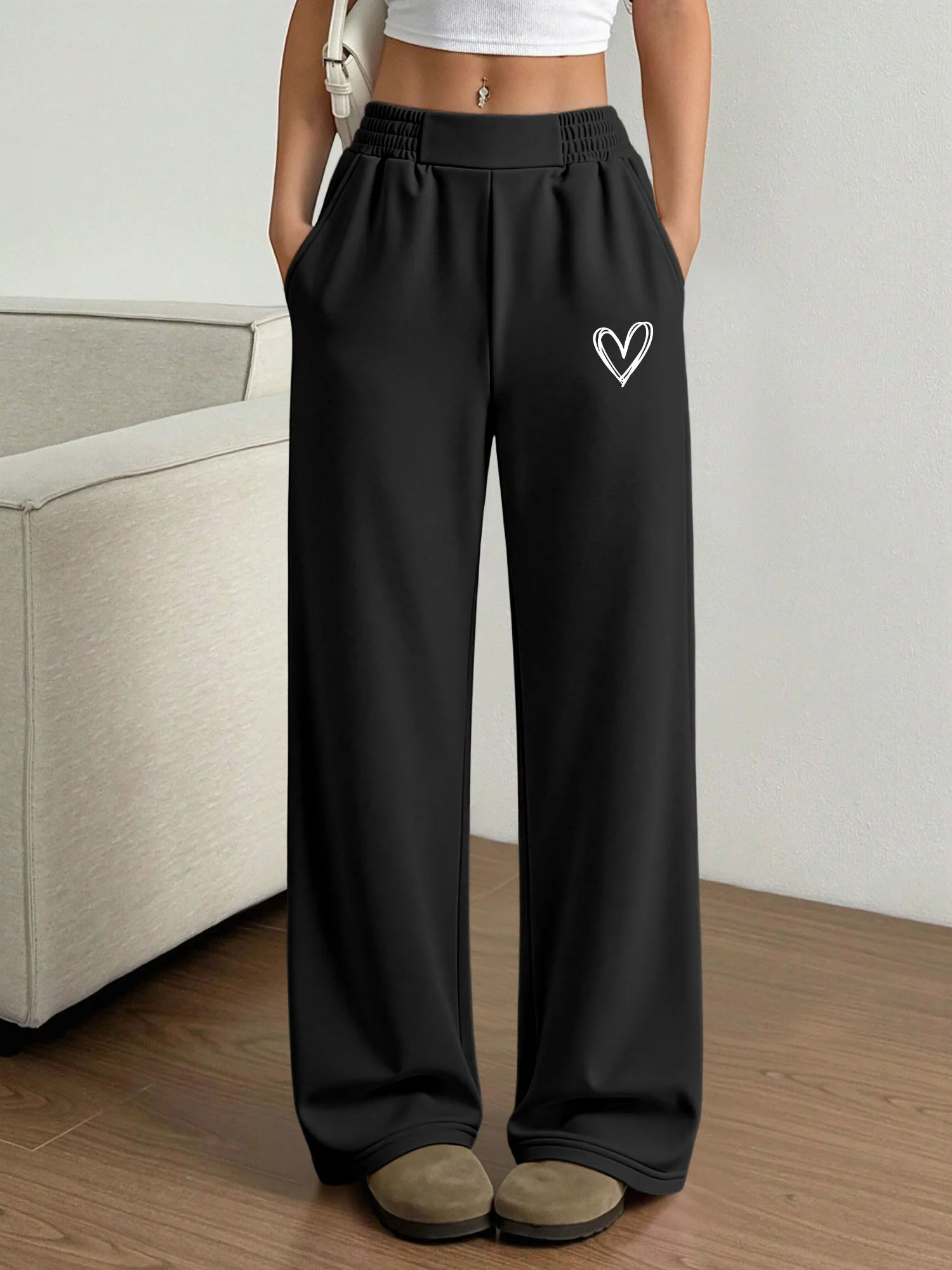 Women's High Waist Wide Leg Pants Simple Line Heart Print Elastic Waist Casual Streetwear Joggers With Pockets
Women's High Waist Wide Leg Pants Simple Line Heart Print Elastic Waist Casual Streetwear Joggers With Pockets