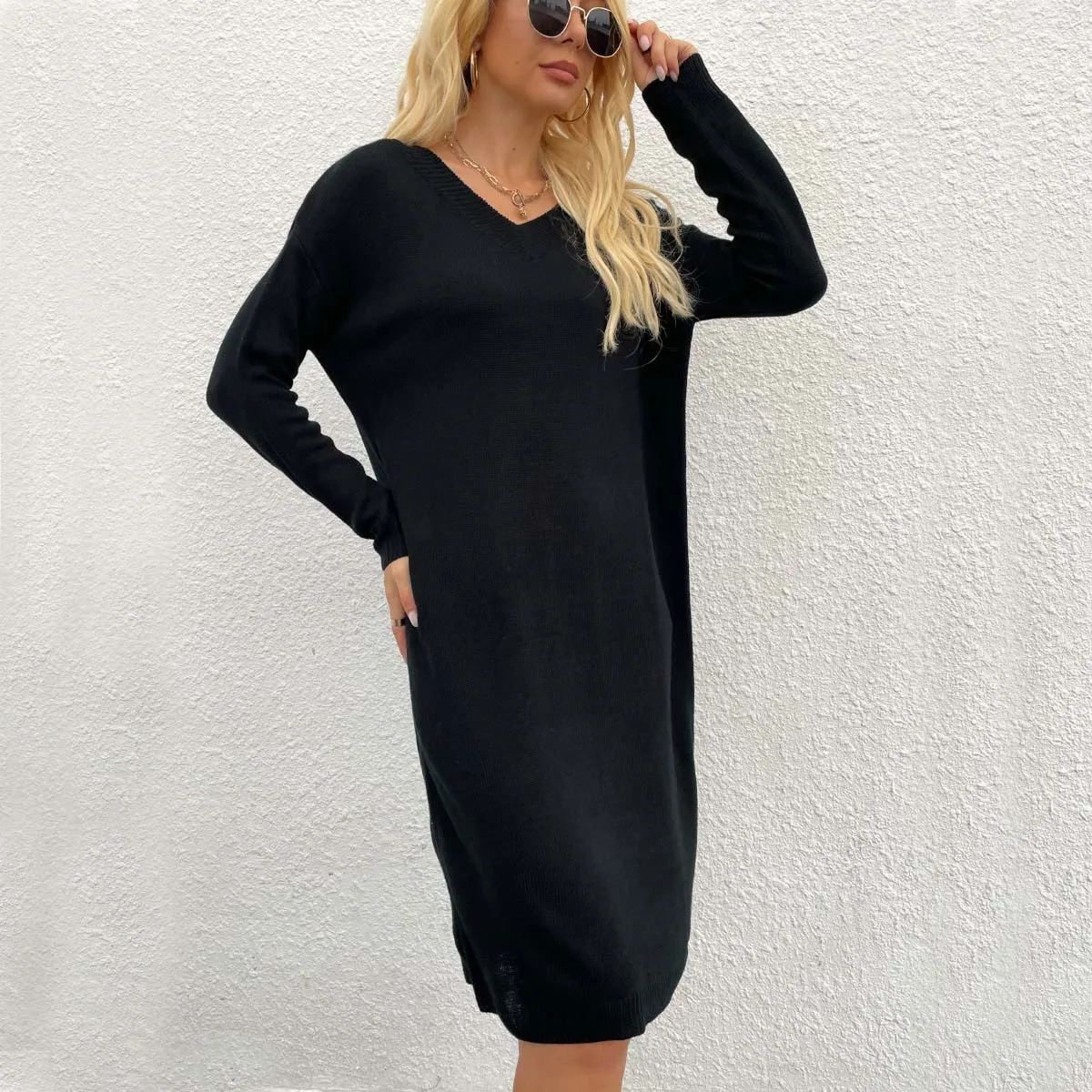Autumn And Winter Women's Clothing New Style Pullover V-Neck Long Sleeved Sweater Skirt
Autumn And Winter Women's Clothing New Style Pullover V-Neck Long Sleeved Sweater Skirt