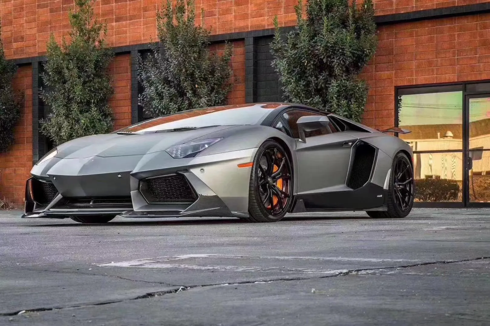 Подходит для Lamborghini LP700 Upgrade VORS Style Carbon Fiber Front Lip Body Kit
Подходит для Lamborghini LP700 Upgrade VORS Style Carbon Fiber Front Lip Body Kit