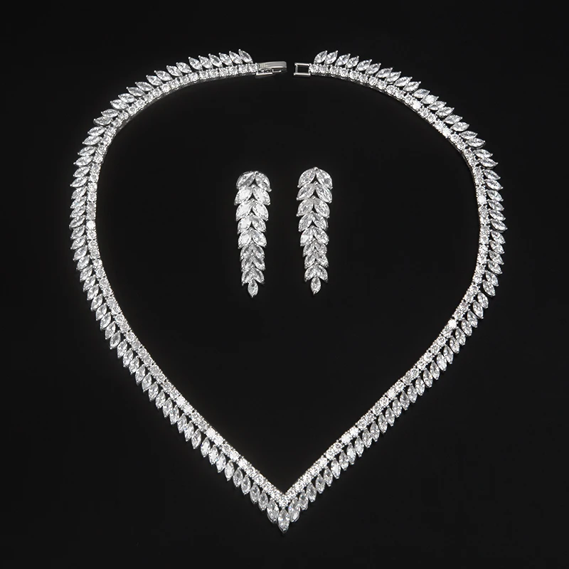 YYSUNNY Classic Tassel Leaf Rhinestone Bridal Sets for Women Wedding Accessories Elegant Studs Earrings Crystal Necklace Set
YYSUNNY Classic Tassel Leaf Rhinestone Bridal Sets for Women Wedding Accessories Elegant Studs Earrings Crystal Necklace Set