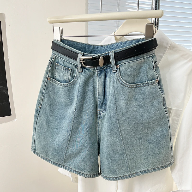 Fashion High Waisted Denim Shorts Women's Summer New Straight Pants Denim Shorts Casual Versatile Denim Pants
Fashion High Waisted Denim Shorts Women's Summer New Straight Pants Denim Shorts Casual Versatile Denim Pants