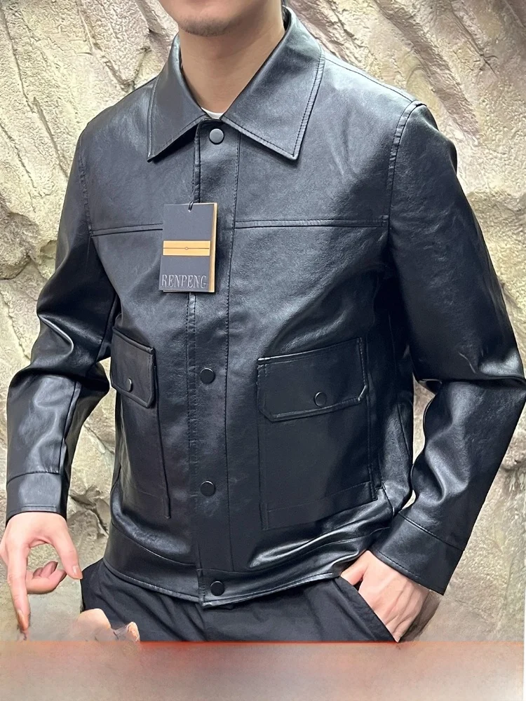 Высококачественная мужская куртка из искусственной кожи, повседневное дышащее длинное пальто с откидным воротником, дизайн с несколькими карманами
Высококачественная мужская куртка из искусственной кожи, повседневное дышащее длинное пальто с откидным воротником, дизайн с несколькими карманами