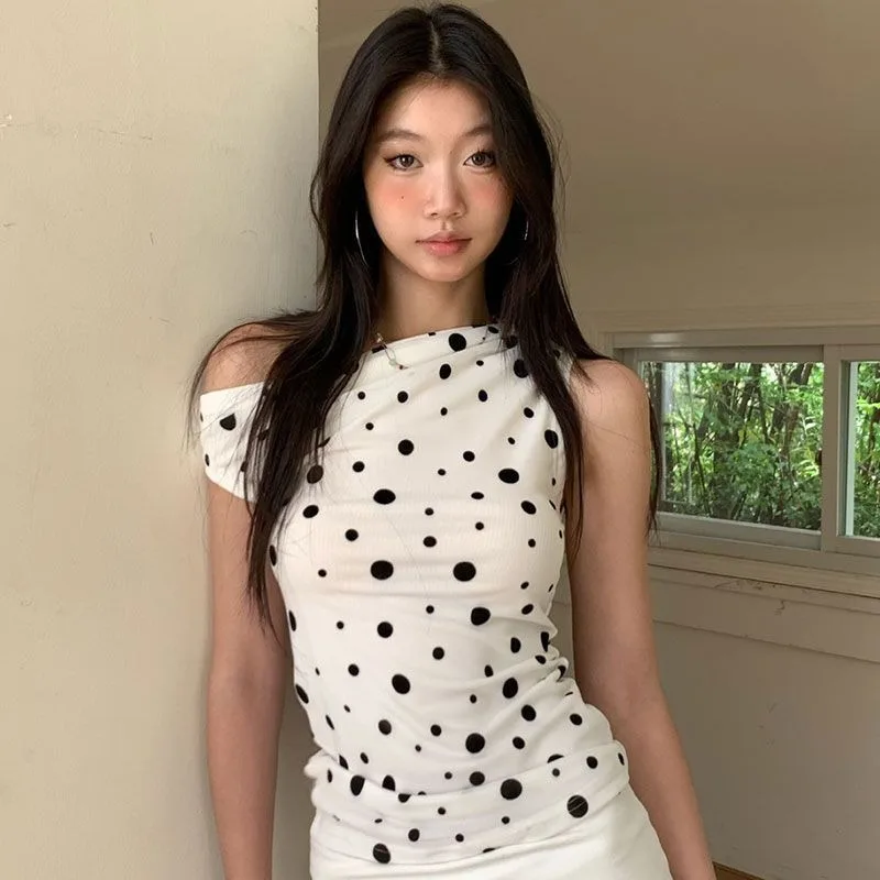 Polka Dot T Shirt Woman One Shoulder Short Sleeve Top Women's Cotton T-shirt Y2K Streetwea Summer Slim Fit Korean Style T-shirt
Polka Dot T Shirt Woman One Shoulder Short Sleeve Top Women's Cotton T-shirt Y2K Streetwea Summer Slim Fit Korean Style T-shirt