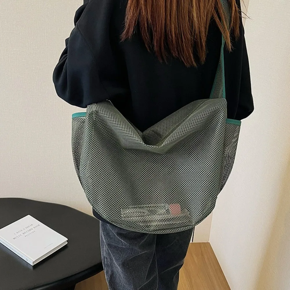 Casual Mesh Hollow Totes Bag Beach Swim Fitness Shoulder Bag Large Capacity Waterproof Storage Washbag Summer
Casual Mesh Hollow Totes Bag Beach Swim Fitness Shoulder Bag Large Capacity Waterproof Storage Washbag Summer