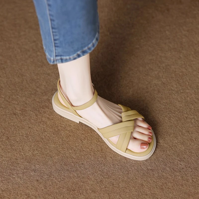 Women’s High - Heel Patent Leather Open Toe Sandals with Rhinestones and Large Metal Buckle – Stylish Elegant Footwear
Women’s High - Heel Patent Leather Open Toe Sandals with Rhinestones and Large Metal Buckle – Stylish Elegant Footwear