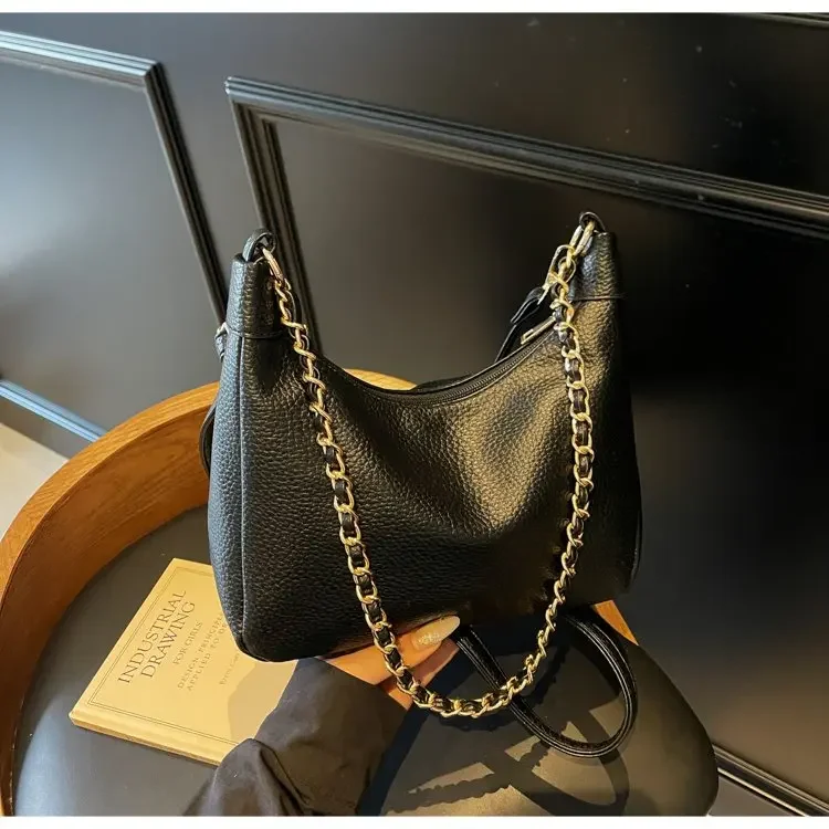 Premium Texture Chain Tote Bag for Women, 2026, Casual and Versatile, Suitable for Both Work and Casual Wear, Crossbody Bag
Premium Texture Chain Tote Bag for Women, 2026, Casual and Versatile, Suitable for Both Work and Casual Wear, Crossbody Bag