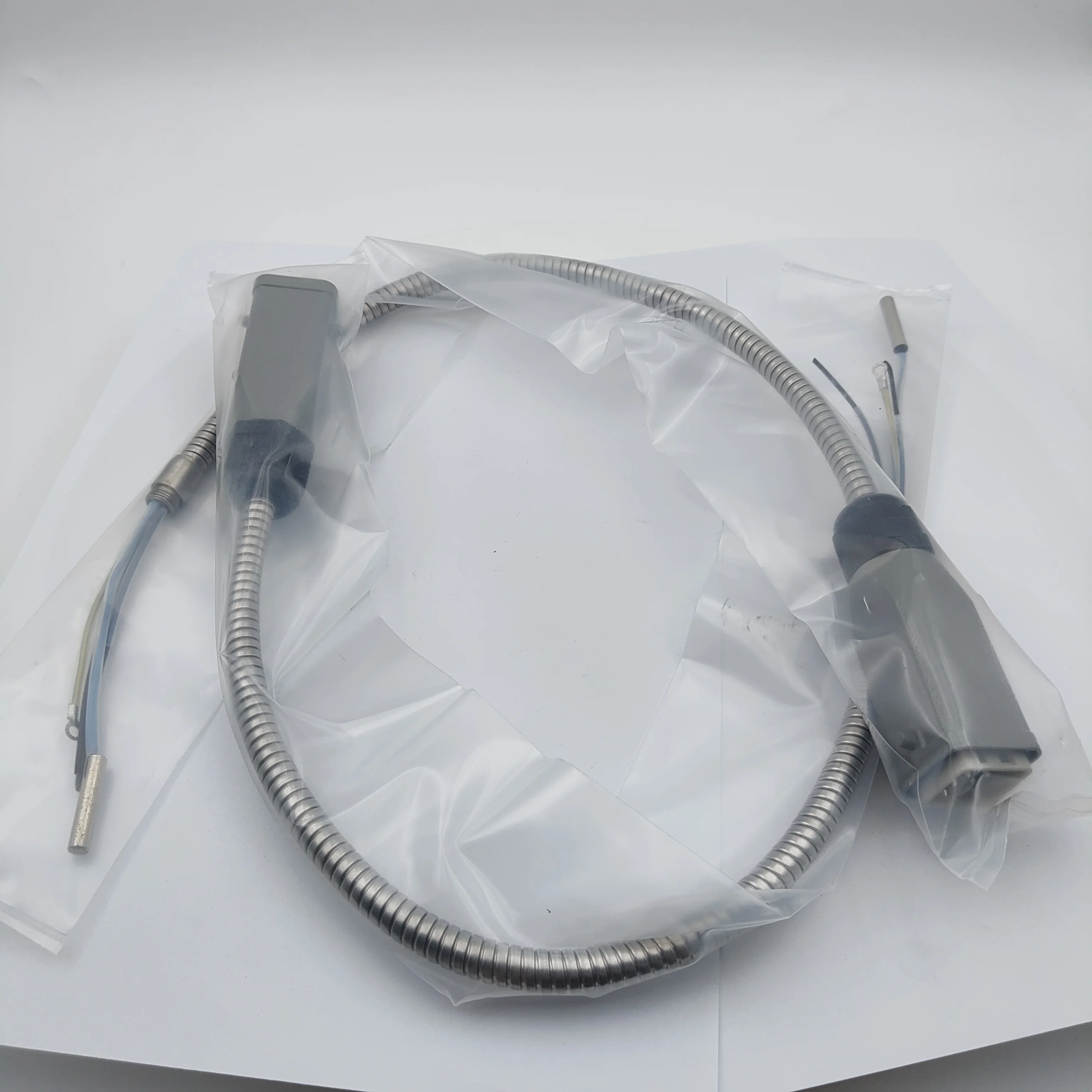 Hot Melt Adhesive Mechanical Parts Wiring Harness Connection
Hot Melt Adhesive Mechanical Parts Wiring Harness Connection