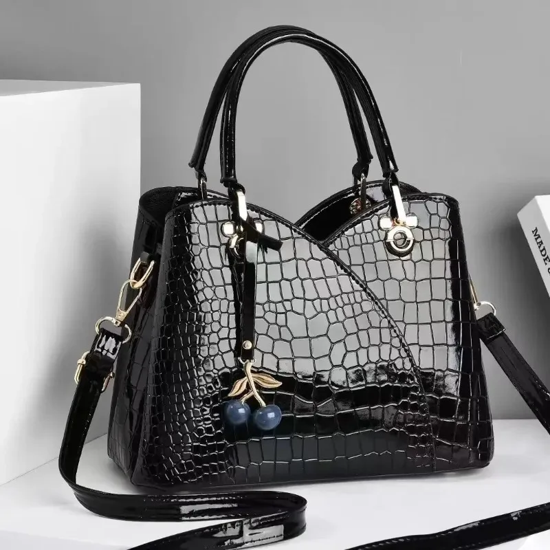 Women's Bag New Fashion Atmosphere Women's Bag Large Capacity Crocodile Pattern One Shoulder Retro Women's Handbag
Women's Bag New Fashion Atmosphere Women's Bag Large Capacity Crocodile Pattern One Shoulder Retro Women's Handbag