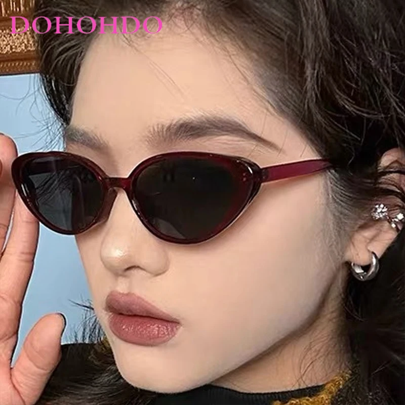 Vintage Cat Eye Women Sunglasses Brand Designer Men Sunglass Classic Inverted Triangle Shades Female Travel Drive Eyewear UV400
Vintage Cat Eye Women Sunglasses Brand Designer Men Sunglass Classic Inverted Triangle Shades Female Travel Drive Eyewear UV400