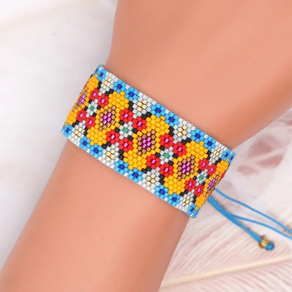 Rice bead bracelet Geometric pattern Creative personalized fashion Minimalist Hand knitting Bohemian Adjustable Beaded bracelet
Rice bead bracelet Geometric pattern Creative personalized fashion Minimalist Hand knitting Bohemian Adjustable Beaded bracelet