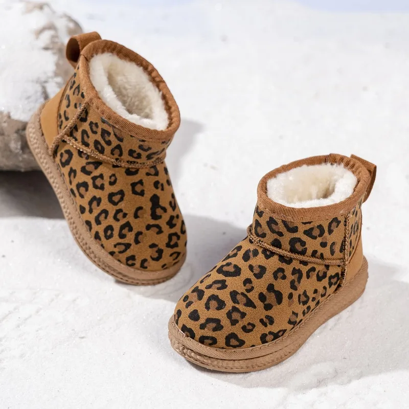 2025 г., модные ботинки с принтом пантеры для мальчиков и девочек, зимняя теплая и удобная повседневная детская обувь с мягкой подошвой
2025 г., модные ботинки с принтом пантеры для мальчиков и девочек, зимняя теплая и удобная повседневная детская обувь с мягкой подошвой