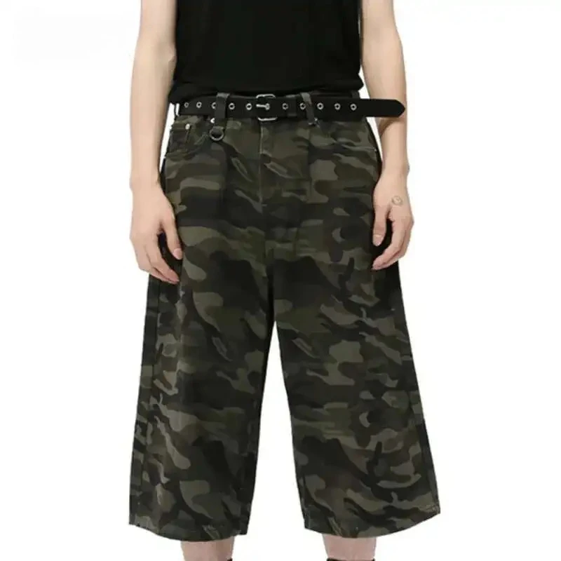 Summer Men's Shorts Camouflage Calf-Length Pants Straight Wide Leg Male Short Jeans Summer Fashion Bottom American Streetwear
Summer Men's Shorts Camouflage Calf-Length Pants Straight Wide Leg Male Short Jeans Summer Fashion Bottom American Streetwear