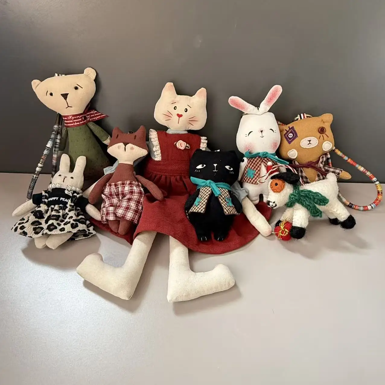 Кукла из ткани с животными, хлопковая кукла ручной работы с котенком, клоун, медведь, сумка, брелки, украшение дома, индивидуальный корейский стиль, кролик, подарки, игрушка
Кукла из ткани с животными, хлопковая кукла ручной работы с котенком, клоун, медведь, сумка, брелки, украшение дома, индивидуальный корейский стиль, кролик, подарки, игрушка