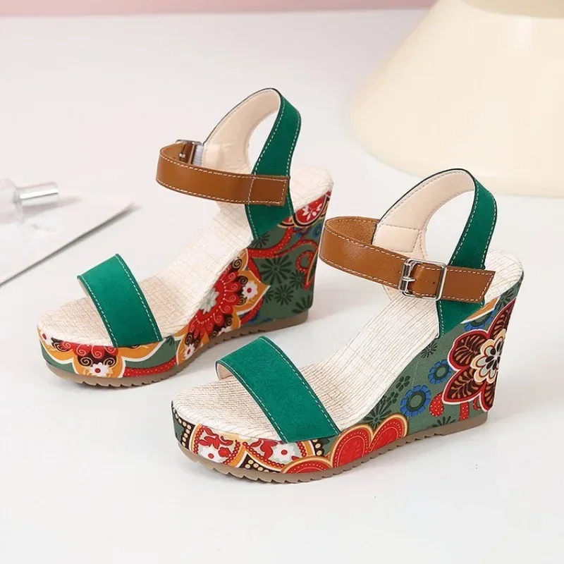 2025Shoes for Women Summer Wedge Sandals Retro Ethnic Printing Platform Shoes Ladies Casual Ankle Comfortable Sandalias De Mujer
2025Shoes for Women Summer Wedge Sandals Retro Ethnic Printing Platform Shoes Ladies Casual Ankle Comfortable Sandalias De Mujer