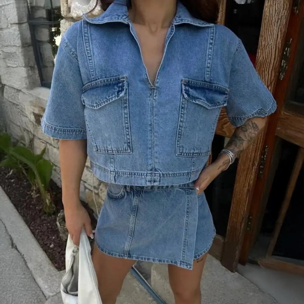 2025 Summer Denim Two Piece Set Short Sleeves Pocket Women Top Mini Skirt Shorts Fashion Casual Lady 2 Piece Sets Y2K
2025 Summer Denim Two Piece Set Short Sleeves Pocket Women Top Mini Skirt Shorts Fashion Casual Lady 2 Piece Sets Y2K