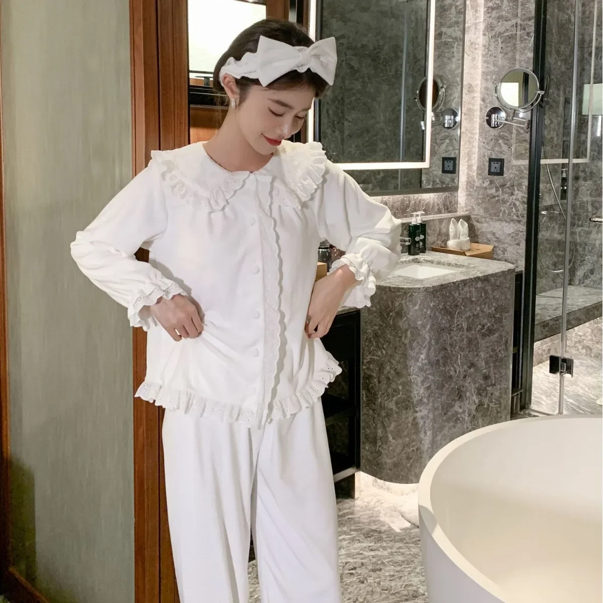 Two Piece Pajamas Sleep Suit Lapel Sleepwear Nightwear Lingerie Women Pyjamas Long Sleeve Shirt Trousers PJS Set Home Clothes
Two Piece Pajamas Sleep Suit Lapel Sleepwear Nightwear Lingerie Women Pyjamas Long Sleeve Shirt Trousers PJS Set Home Clothes