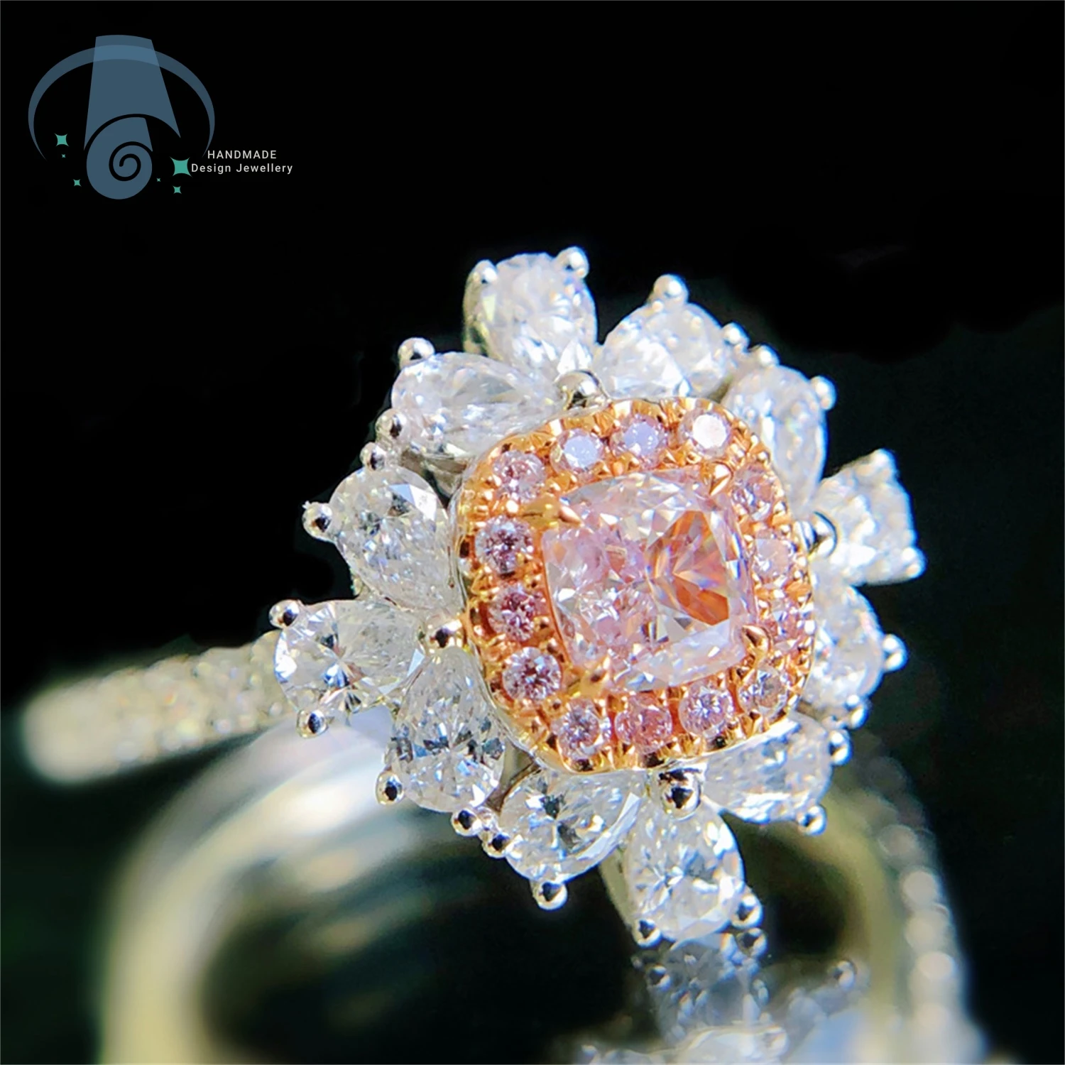 Прозрачное кольцо из стерлингового серебра 925, регулируемый размер, квадратная форма, целебное кольцо с кристаллами, женское минималистское винтажное стильное подарочное ювелирное изделие
Прозрачное кольцо из стерлингового серебра 925, регулируемый размер, квадратная форма, целебное кольцо с кристаллами, женское минималистское винтажное стильное подарочное ювелирное изделие