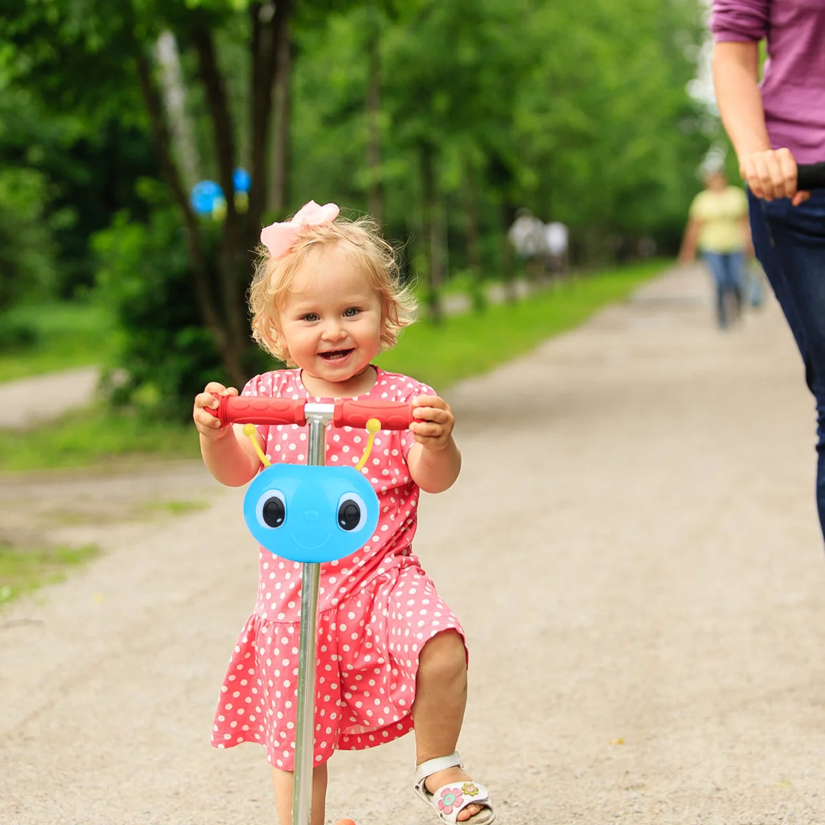Children Scooter Basket Plastic Worm Pattern Scooter Front Handlebar Carrier Rack (Blue) Kids Scooter Basket
Children Scooter Basket Plastic Worm Pattern Scooter Front Handlebar Carrier Rack (Blue) Kids Scooter Basket
